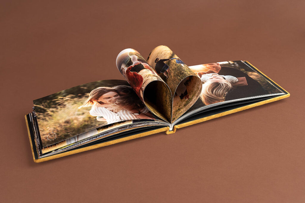 Cennik Foto Produkty 54 Fotoksiazka PRO Classic z elastycznymi kartami zdjecia rodzinne